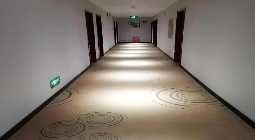 格林豪泰周口鹿邑县紫气大道汽车西站佳美新时代商务酒店 Luyi