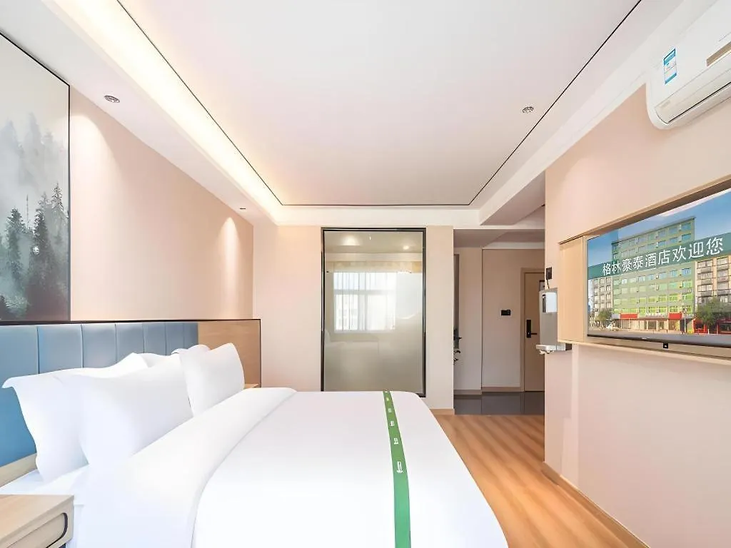 Отель Greentree Inn Lu Yi County Zi Qi Avenue Branch Luyi