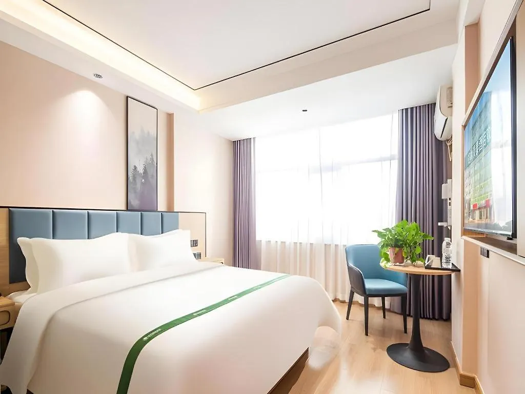 *** Отель Greentree Inn Lu Yi County Zi Qi Avenue Branch Luyi Китай