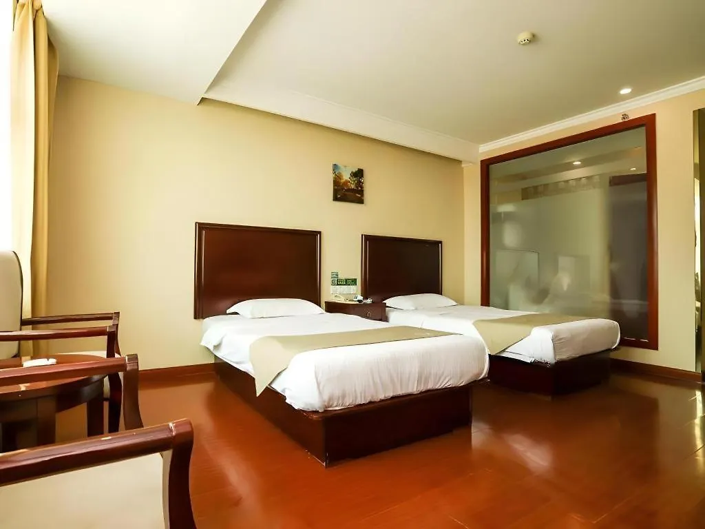 Greentree Inn Lu Yi County Zi Qi Avenue Branch Luyi 3*,