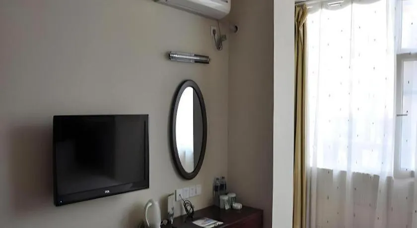 Greentree Inn Lu Yi County Zi Qi Avenue Branch Luyi 3*,