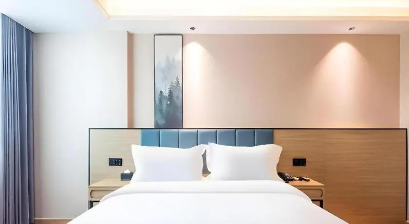 Отель Greentree Inn Lu Yi County Zi Qi Avenue Branch Luyi