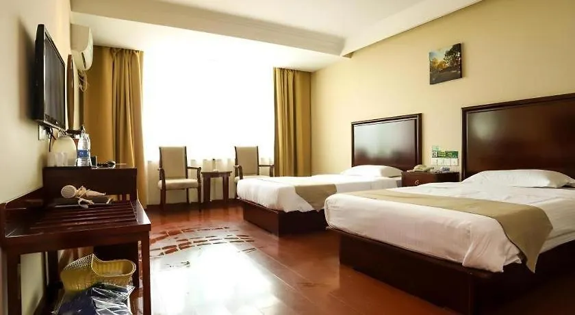 *** Отель Greentree Inn Lu Yi County Zi Qi Avenue Branch Luyi Китай