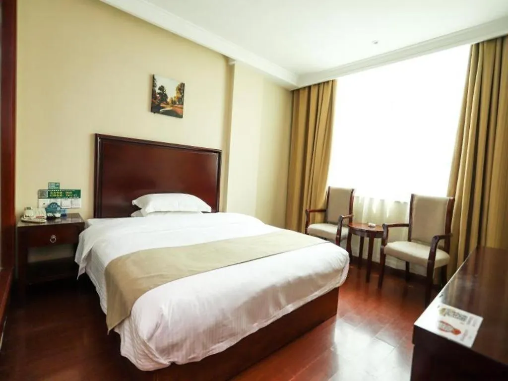Greentree Inn Lu Yi County Zi Qi Avenue Branch Luyi