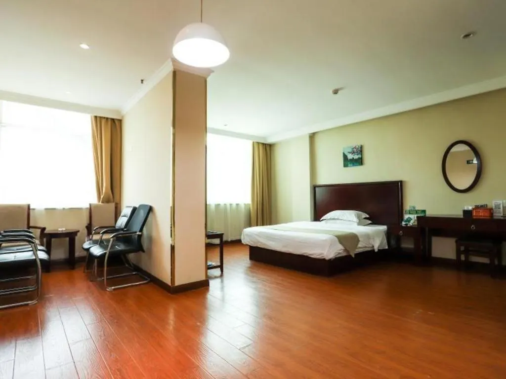 Greentree Inn Lu Yi County Zi Qi Avenue Branch Luyi 3*,  Китай