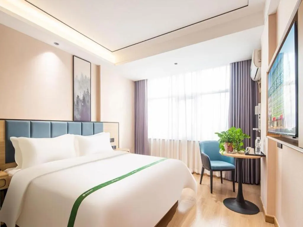 Отель Greentree Inn Lu Yi County Zi Qi Avenue Branch Luyi